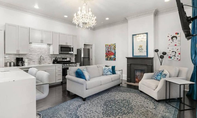 Faubourg Marigny Condo | Perfect Marigny Pied-de-terre!
