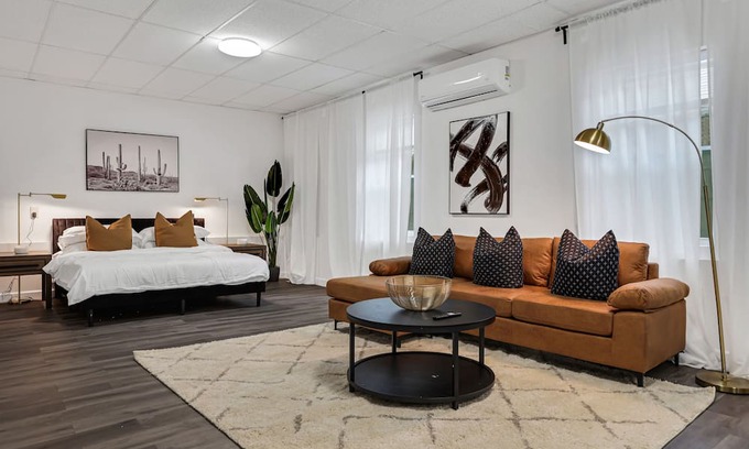 Belvedere Park Apartment | Modern Decatur Apartment