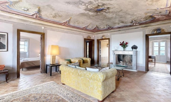 Bracelli House | Near the 5Terre, apartment located inside the Palazzo Ravaschieri.