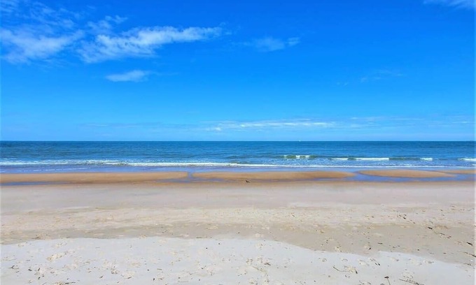 Willoughby Spit Apartment | Dune Cottage Tide Suite