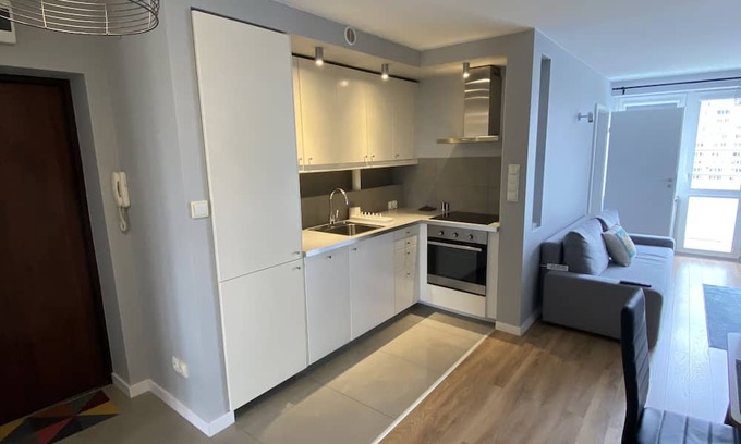 Mokotow Apartment | Found Space Metro Pole Mokotowskie