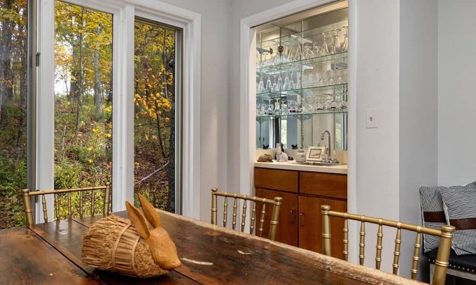 Nellysford House | Rabbit Run with Wintergreen Advantage