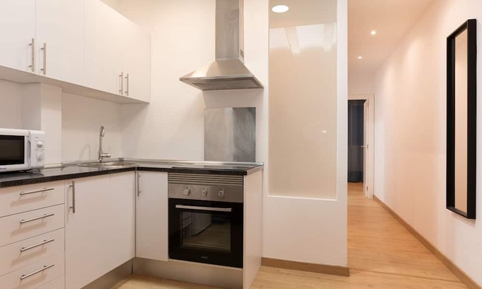 El Raval Apartment | Nice renovated apartment near Ramblas with wifi