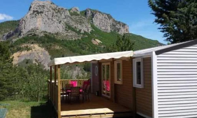 Orpierre House | Camping 4 étoiles - Piscine - eeeaef