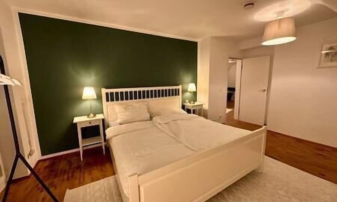 Alt-Muhlburg Apartment | 77m² - 3 Zi Modern Zentrum Küche Dachterrasse Wlan