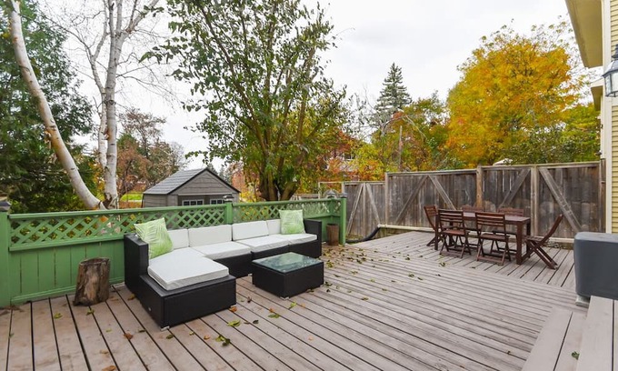 Ottawa Division House | Elegant and private - 3 beds, 2.5 baths - Nepean