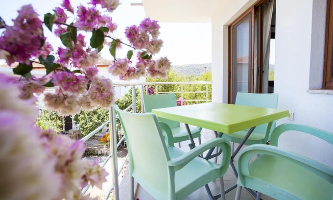 Palamutbuku Apartment | Flat w Nature View Balcony 1 min to Beach in Datca