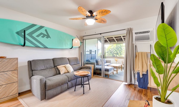 Historic Kailua Village Condo | Walkable Kailua-Kona Condo - 2 Blocks to Pier!