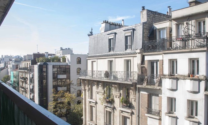 Quartier de Javel Apartment | Cosy apartment with balcony in the heart of Paris