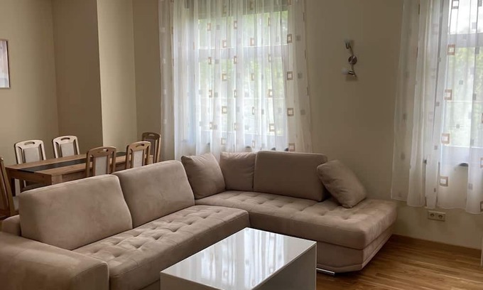 Meljine Apartment | Comfortable apartment with garden