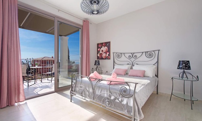 Argostoli Town Villa | Villa Effi Lourdas