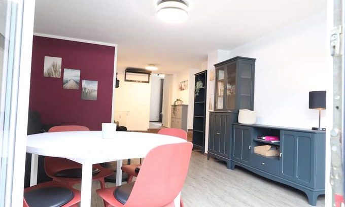 Chemnitz Apartment | Fantastically located on the edge of the forest with a small garden