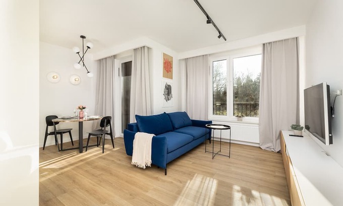Stare Miasto District Apartment | Winiarska Studio | 3 Guests | Parking | Balcony