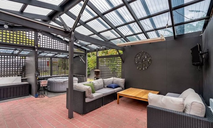 Howrah Apartment | Prime Location, Stylish Space