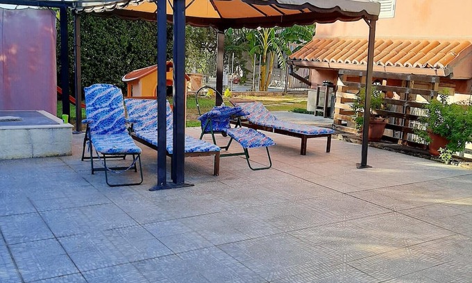 Augusta Villa | Homerez - Villa 8 km away from the beach for 6 ppl. with shared pool at Augusta