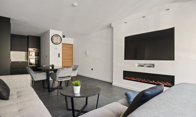 Willebroek Apartment | Modern apartment with garage box and free wifi