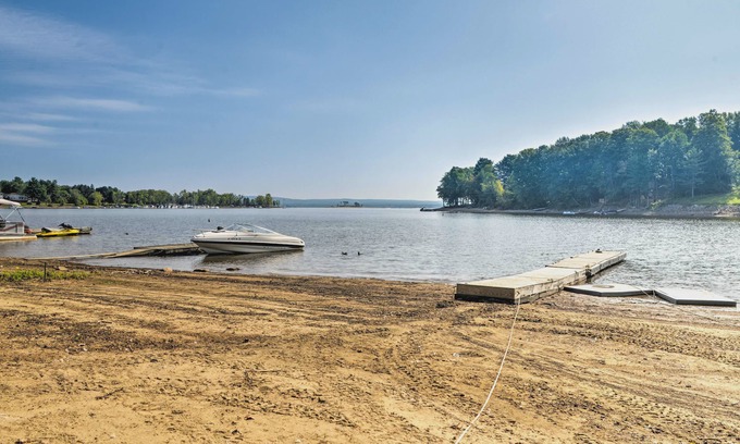 Mayfield House | Mayfield Home with Private Dock on Lake Sacandaga!