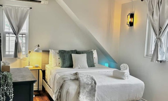 Port Colborne Apartment | Cozy Loft Port