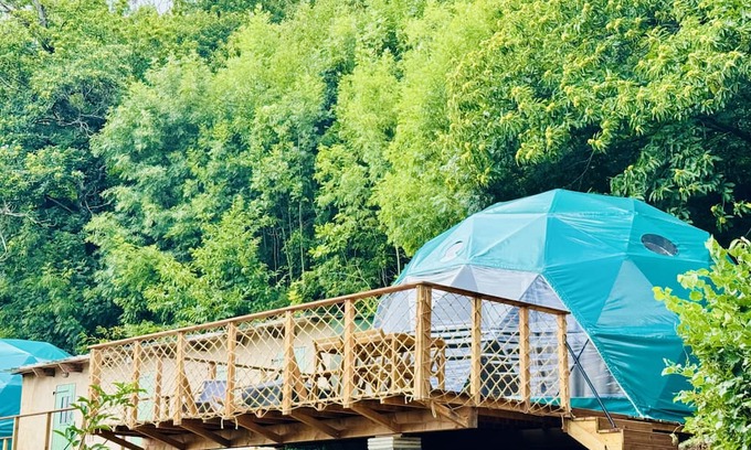 Riols Cabin | Bambou Dome - Cosy dome with panoramic mountain views, surrounded by beautiful nature