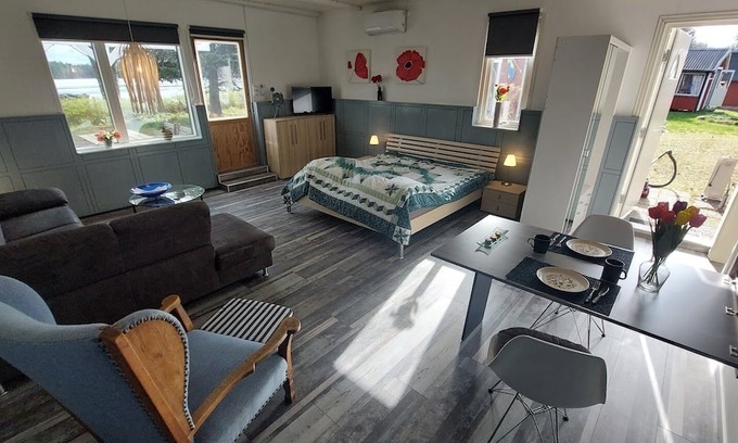 Markaryd Cabin | Vacation home directly on the Lagan near Markaryd