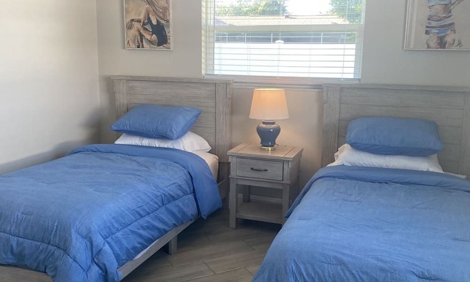 Caloosahatchee Villa | Recently remodeled and in a great location close to downtown and area beaches!