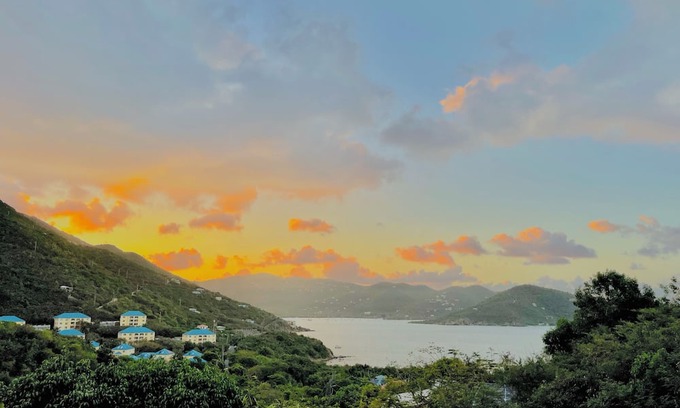 Estate Saint Quaco and Zimmerman Cottage | Charming 1-bedroom cottage with WiFi and AC in delightful St John