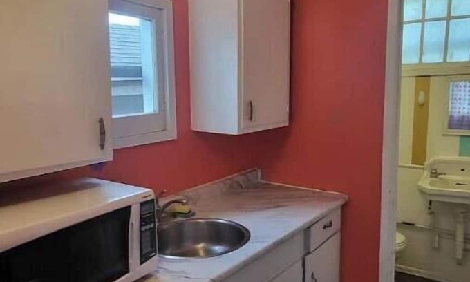 Grand Bend Cabin | Cozy Cabin #7, one block to beach