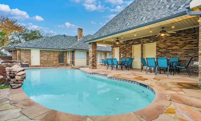 Garland House | 9 Bedroom Castle with a Pool and Billiards Room
