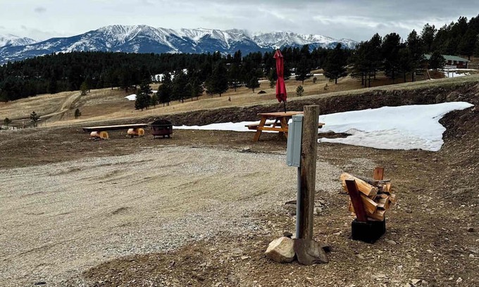 Fishtail RV Rental | Mystic View RV Site - Mountain Views - Pet Friendly