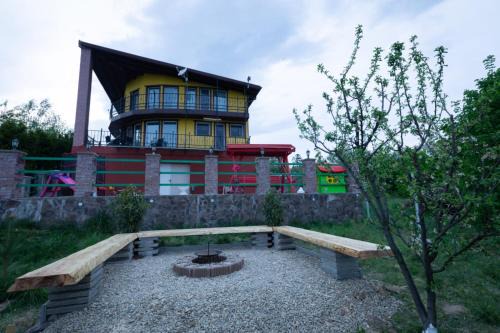 Vulcan House | Casa Mihai Vulcan