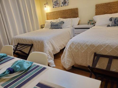 Marbella House | Posh guest suite with pool