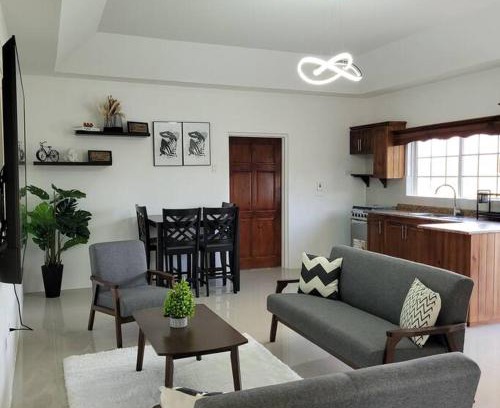 Mandeville Apartment | Mountain view peaceful Abodes