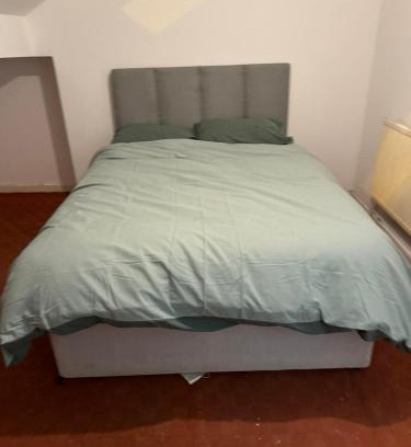 Oldham House | Pebble