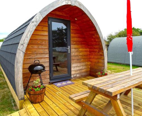 Crynant Other | Gateway Resort En-Suite Glamping Pod